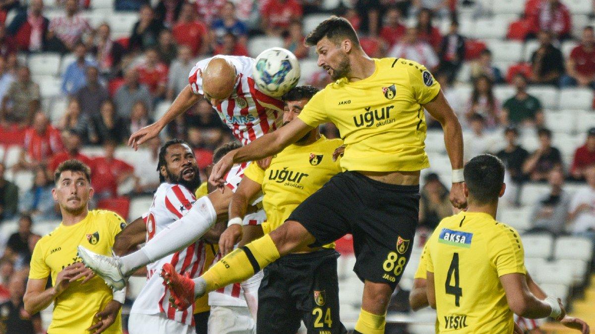 Antalyaspor İstanbulspor maçında son dakikada üç puan