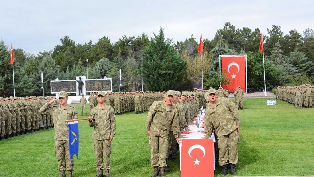 Askerlik yerleri ne vakit açıklanacak? Kasım ayı celbi için tarih muhakkak oldu