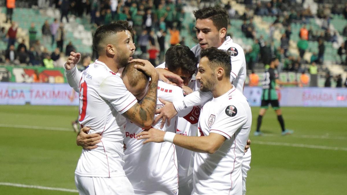 Denizlispor’u deplasmanda yenen Altınordu seriye bağladı