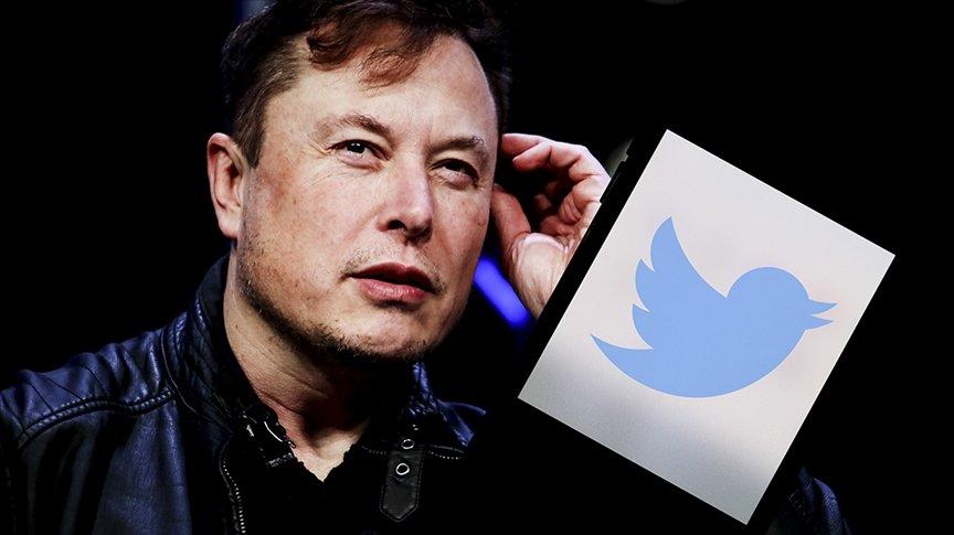 Elon Musk, Twitter’ı satın alma muahedesini imzalıyor