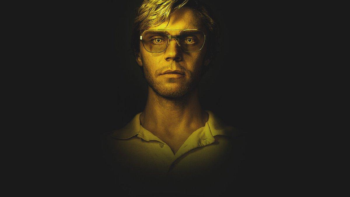 Seri katil Jeffrey Dahmer’ın hayranları babasını rahat bırakmıyor