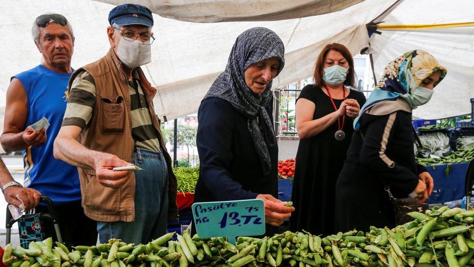 Enflasyonda ekimde 24 yılın yeni doruğu bekleniyor